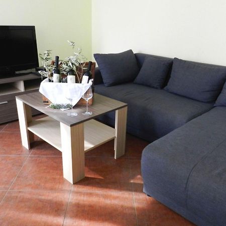 Smaragdna Villa YourCroatiaHoliday Premantura Habitación foto